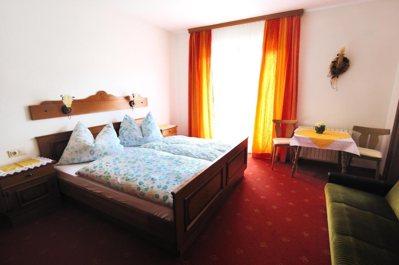 Buttermilchalm Bed & Breakfast Sankt Martin am Tennengebirge Exterior photo